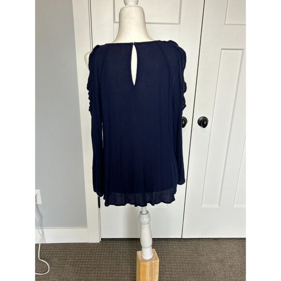 Old Navy Cold Shoulder Crepe Fabric Lightweight Top Size XL - Picture 7 of 12